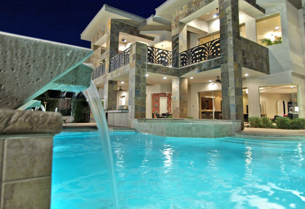 pools builders in houston